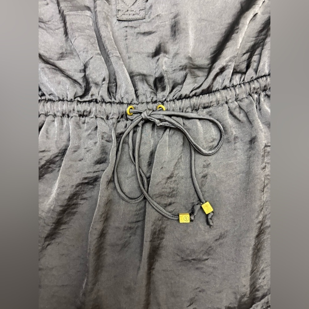 Michael Kors Women’s Crinkled Fabric Drawstring Waist Blouse Size Large - Picture 7 of 7